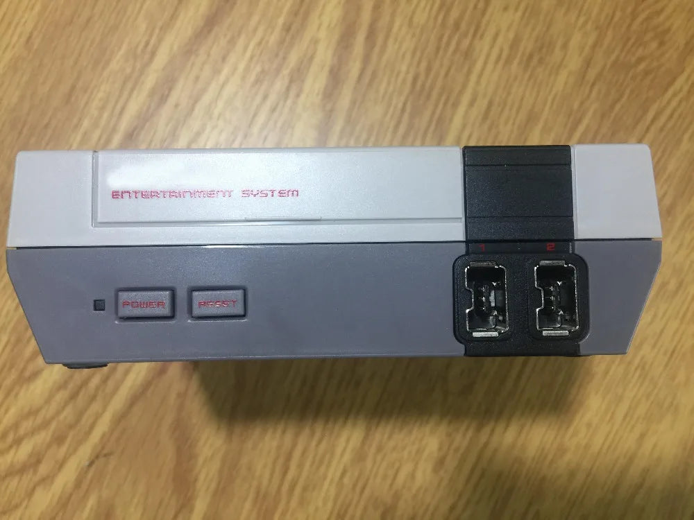 NEW Super HD Output NES Classic Handheld Video Game Player can Save Game Built-in 30 Games Dual Gamepad with 1 Gamepad only
