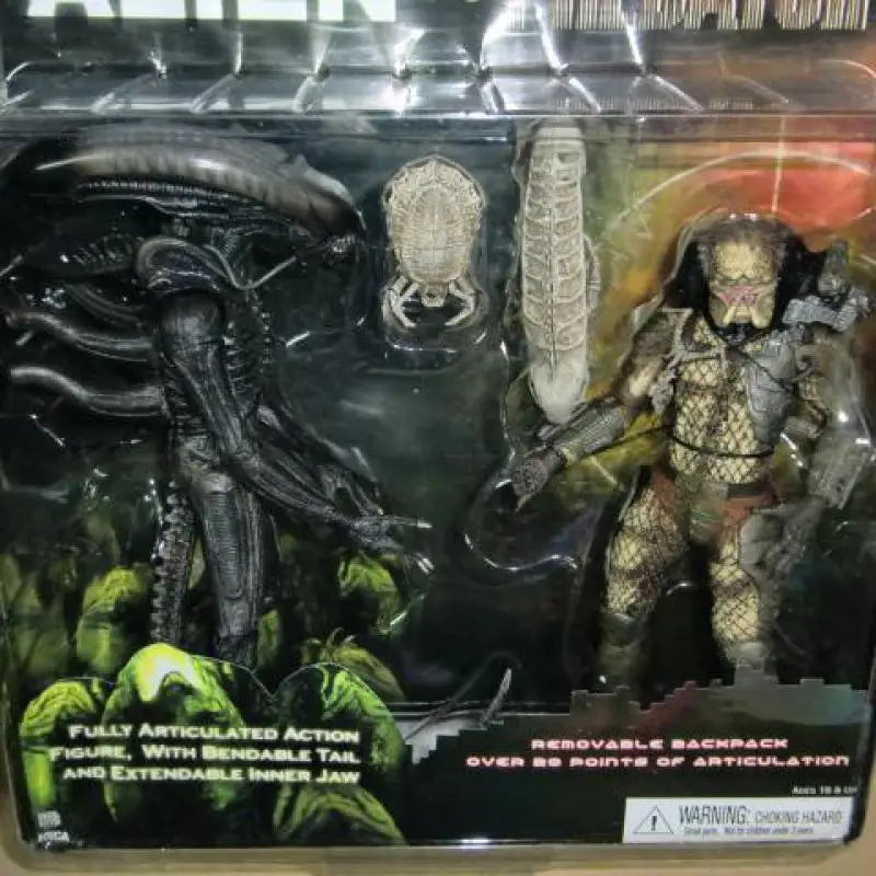 NECA 2pcs/set Alien Vs Predator PVC Collection Figure Toys 21cm