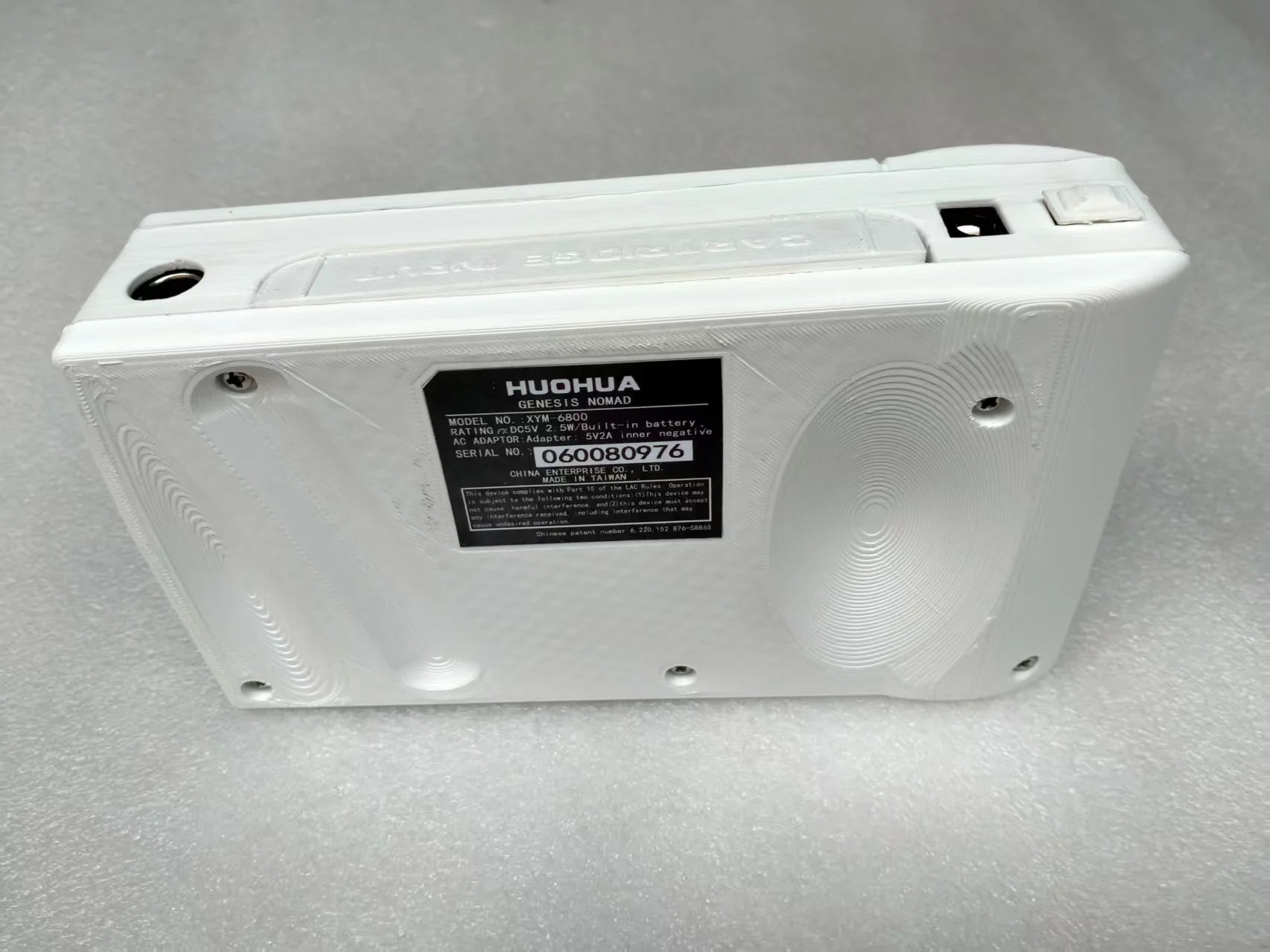 Genesi Nomad 3D printed nomad handheld game console MD card game console